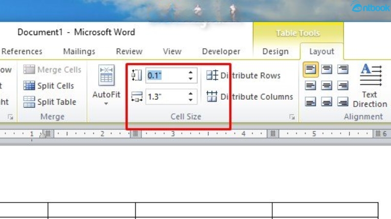 Cách chỉnh kích thước bảng trong Word 2010
