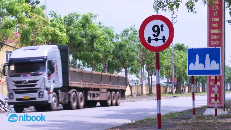 Biển cấm tải trọng trục xe P.116