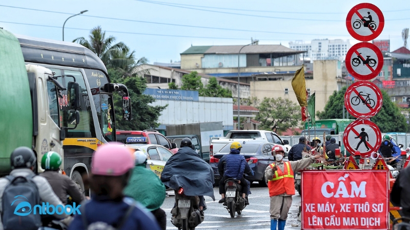 Biển cấm xe gắn máy