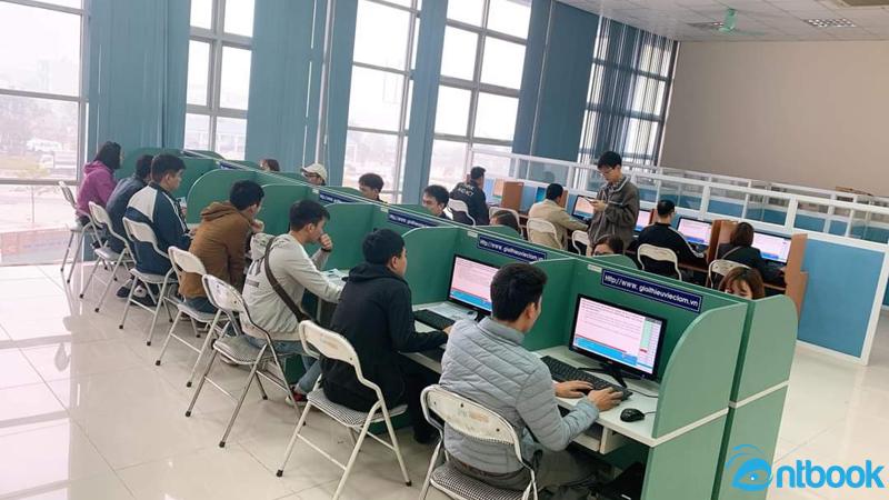 Bộ sách lý thuyết thi bằng lái xe ô tô